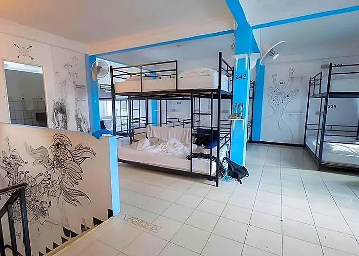 Bodega Soi 23 Hostel